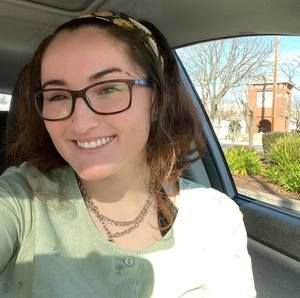 Meet your Posher, Iliana